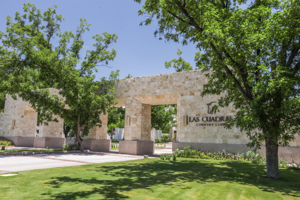 Terreno residencial en Las Cuadras Country Club, Durango - Venta — foto 1 de 10