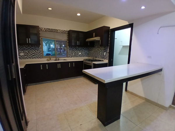 Casa en venta en Los Viñedos, Torreón — foto 3 de 27