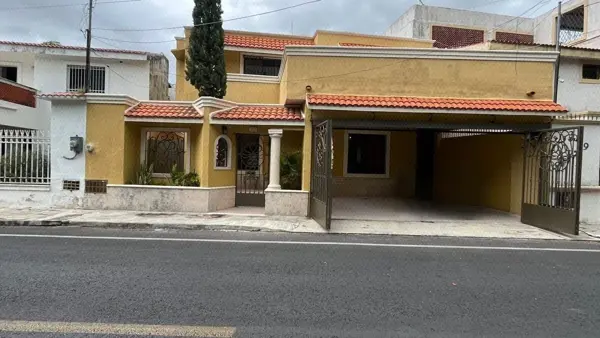 Casa en venta en la colonia la florida pinos merida yucatan — foto 1 de 11
