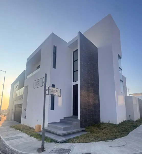 Casa nueva en venta Fracc Lomas de la Rioja — foto 1 de 12