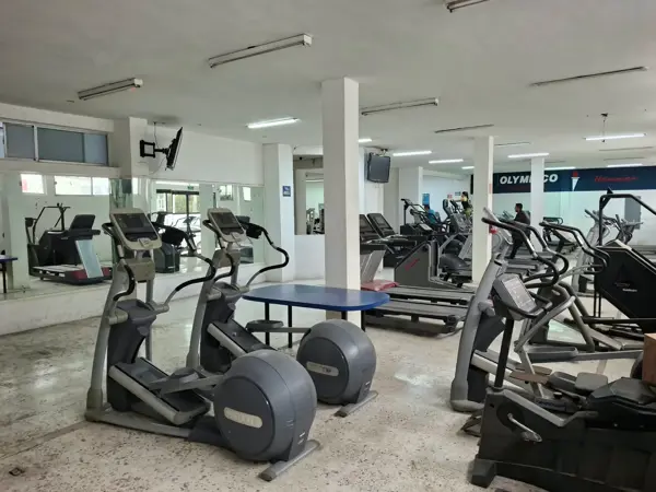 Local en venta en Cumbres, Saltillo — foto 3 de 11