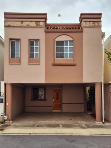 Casa en renta en Puerta de Anáhuac, General Escobedo — foto 1 de 9