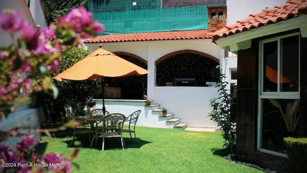 CASA EN VENTA en Colinas del Bosque, Tlalpan, MG24-3066 — foto 1 de 21
