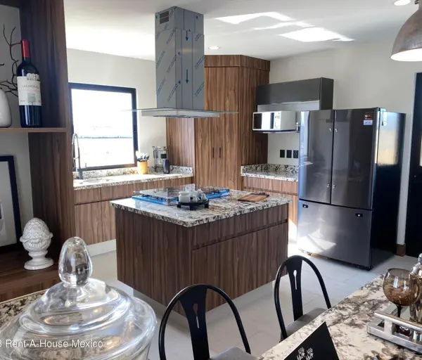 Casa a la Venta en Metepec Llano Grande ZG 24-639 — foto 1 de 29