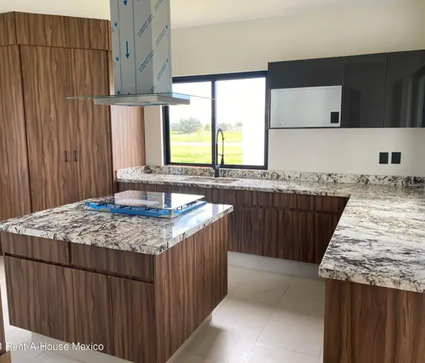 Casa a la Venta en Metepec Colonia LLano Grande ZG 24-638 — foto 1 de 26