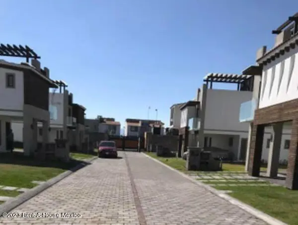Terreno en venta en Llano Grande, Metepec — foto 3 de 14