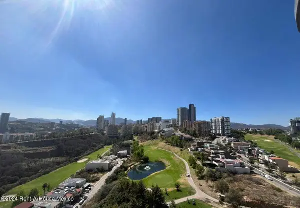 Terreno en venta en Bosque Real, Huixquilucan — foto 2 de 11