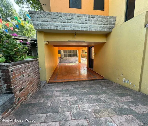 Casa en venta en Prado Coapa 1A Sección, Tlalpan — foto 3 de 37