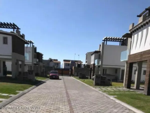 Terreno en venta en Llano Grande, Metepec — foto 3 de 14
