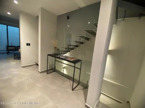 Casa en venta en Cuajimalpa, Cuajimalpa de Morelos — foto 2 de 34