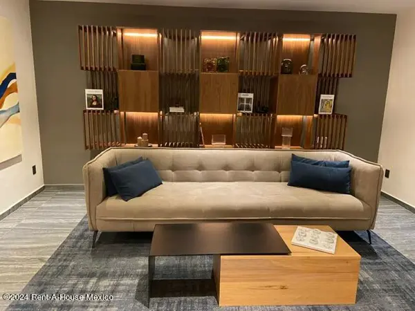 Casa en Venta en Cuajimalpa de Morelos, Cuajimalpa AM. 25-385 — foto 1 de 34