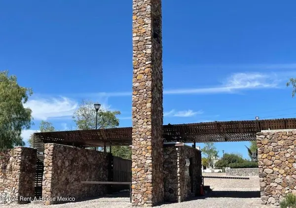 Terreno en Venta en San Miguel Allende, Las Campanas Residencial NC. 25-625 — foto 1 de 21