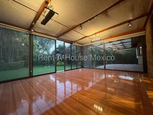Casa en Venta en Atizapán de Zaragoza, Club de Golf Valle Escondido NC. 25-1558 — foto 1 de 58