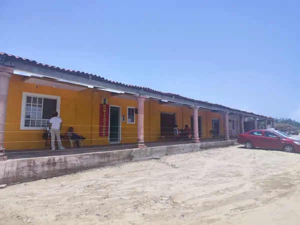 Edificio Comercial en Playa Azul, Tuxpan 25-1723 MM — foto 1 de 18