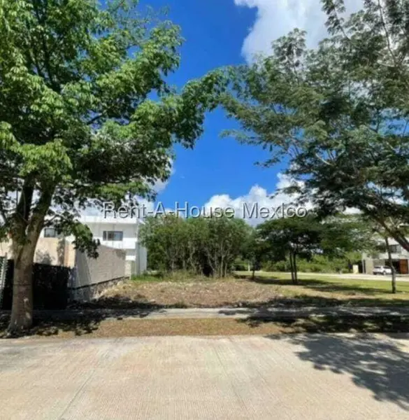 Terreno en venta en Fraccionamiento Cabo Norte, Mérida — foto 3 de 12