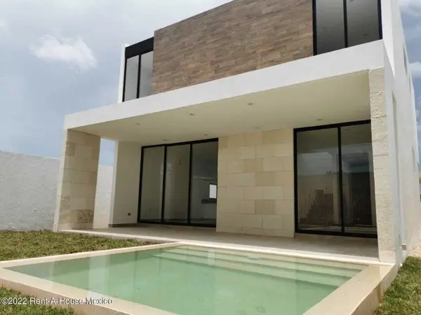 Casa en Venta en Carretera Motul - Merida , Cholul RU 25-468. — foto 1 de 13