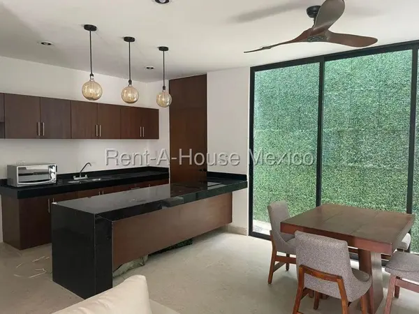 Casa en Venta en Calle 43 , Benito Juarez Norte RU 25-2928. — foto 1 de 12