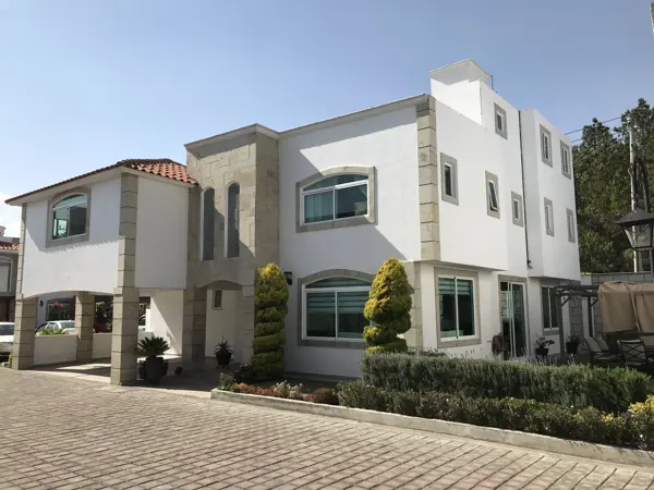 Casa en venta en Llano Grande, Metepec — foto 2 de 47