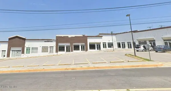 Local Comercial en Renta en Calle Paseo del Rey,URBI Villa del Rey RU 24-3752. — foto 1 de 12