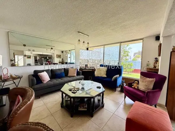 MG25-3273 Casa en VENTA en Villas del Mesón, Querétaro. — foto 1 de 29