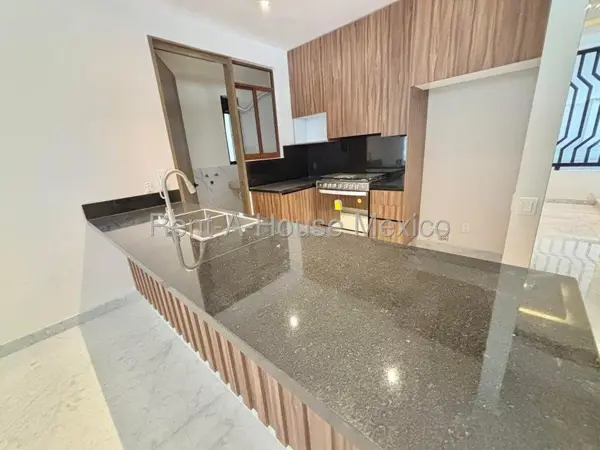 Departamento en Venta en Calle Fuente de la alegría, Lomas de Tecamachalco RU 25-3496. — foto 1 de 21
