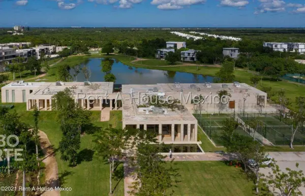 Terreno en venta en Fraccionamiento Cabo Norte, Mérida — foto 2 de 24