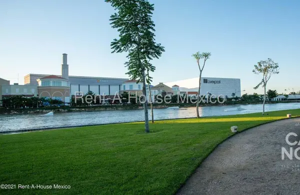 Terreno en Venta en Calle 24 , Cabo Norte RU 25-1550. — foto 1 de 24
