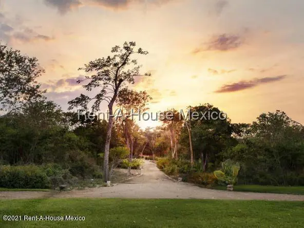 Terreno en venta en Fraccionamiento Cabo Norte, Mérida — foto 2 de 19