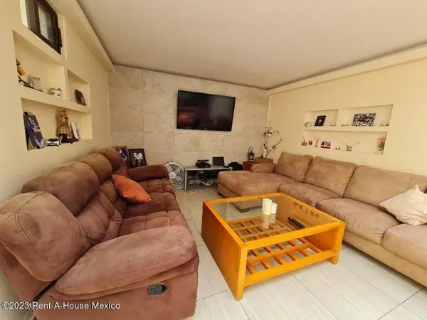 Casa en venta en El Gran Dorado, Tlalnepantla de Baz — foto 2 de 23