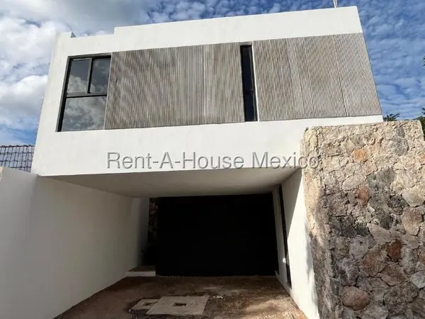 Casa en Venta en Yucatan, Temozón Norte RG 25-259. — foto 1 de 17