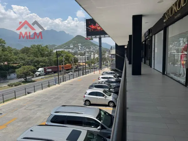 Local en renta en La Estanzuela, Monterrey — foto 3 de 12