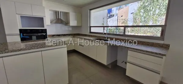 Casa en venta en Lomas Verdes, Naucalpan de Juárez — foto 2 de 41