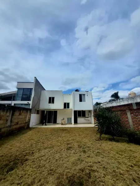 Casa en renta en Loma Verde, León — foto 3 de 12