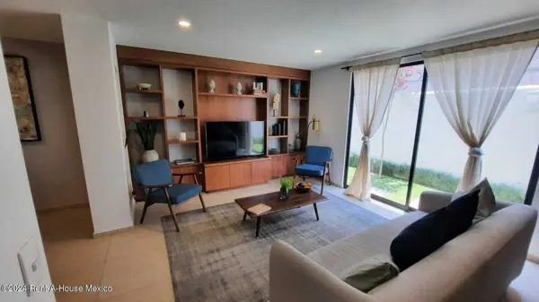 Casa en Venta en Calle Francisco Landino, Miguel Hidalgo RU 24-4722. — foto 1 de 31