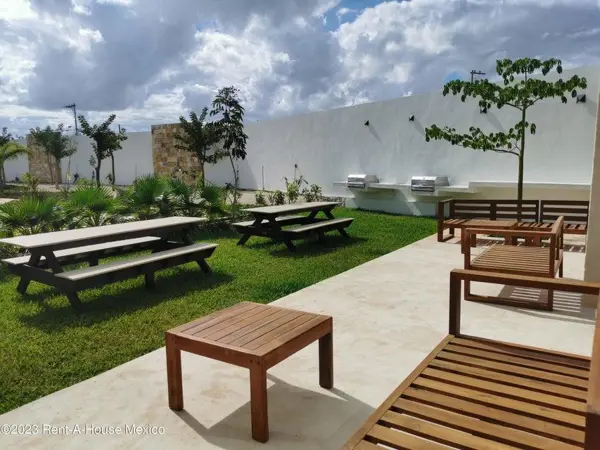Lote en Venta en Merida ,Cholul MA 25-469. — foto 1 de 12