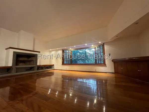 Casa en Venta en Atizapan de Zaragoza , Club de Golf Vallescondido MA 25-1558. — foto 1 de 35