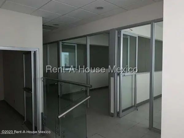 Local Comercial en Renta en Avenida Paseo de las palmas, Lomas de Chapultepec RU 26-1031. — foto 1 de 13