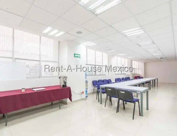 Edificio Comercial en Renta en Avenida Morelos, Centro RU 26-1008. — foto 1 de 13
