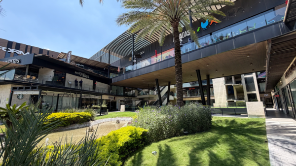 Local Comercial en Venta | Plaza XO | San Pedro Garza García — foto 1 de 14