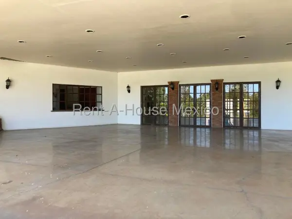 Hotel en venta — foto 1 de 34