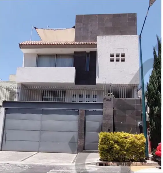 Excelente Oportunidad de Casa en venta Circuito de los Parques Fraccionamiento Parque Coyoacan CDMX — foto 1 de 7