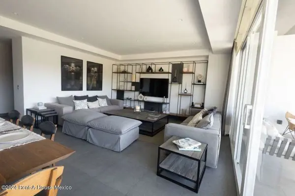 Departamento en Venta en Huixquilucan Bosque Real NF 24-3030 — foto 1 de 14