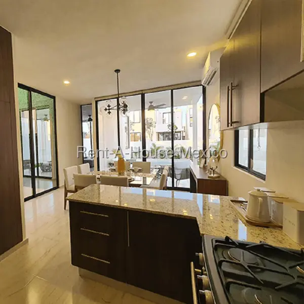 Casa en venta en Fraccionamiento Bosques de Conkal, Conkal — foto 3 de 14