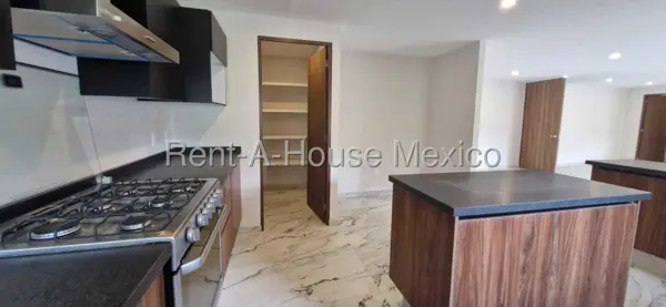 Departamento en venta en Lomas de Tecamachalco, Naucalpan de Juárez — foto 3 de 35