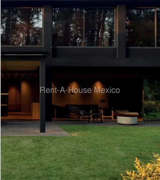 Casa en venta en Valle de Bravo, Valle de Bravo — foto 1 de 19
