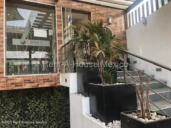 Edificio en renta en Olimpica, Coyoacán — foto 2 de 32