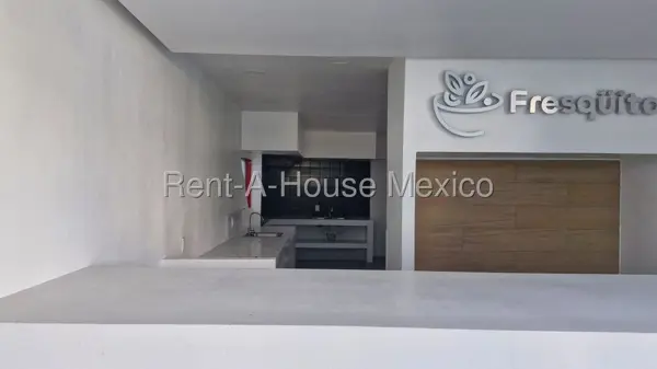 Local Comercial en Renta en Cuajimalpa de Morelos, Santa Fe Cuajimalpa CR 26-1957. — foto 1 de 13