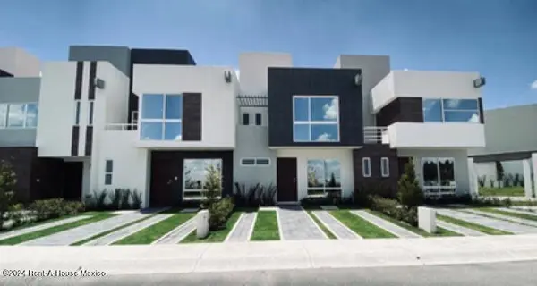 Casa en Venta en San Miguel Zinacantepec, Zinacantepec JL 26-2044. — foto 1 de 23