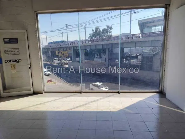 Local Comercial en Renta en Santa Martha Acatitla 26-2062. — foto 1 de 21