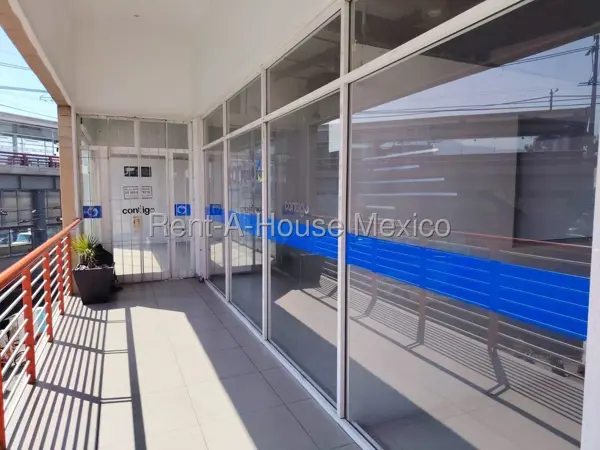 Local Comercial en Renta en Iztapalapa, Santa Martha Acatitla AM. 26-2062 — foto 1 de 21